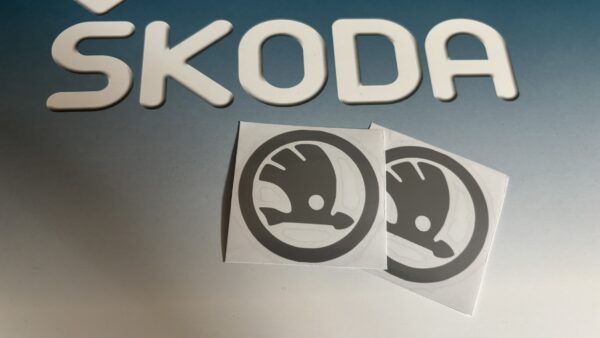 Nálepka na poklici kola Škoda - Image 3